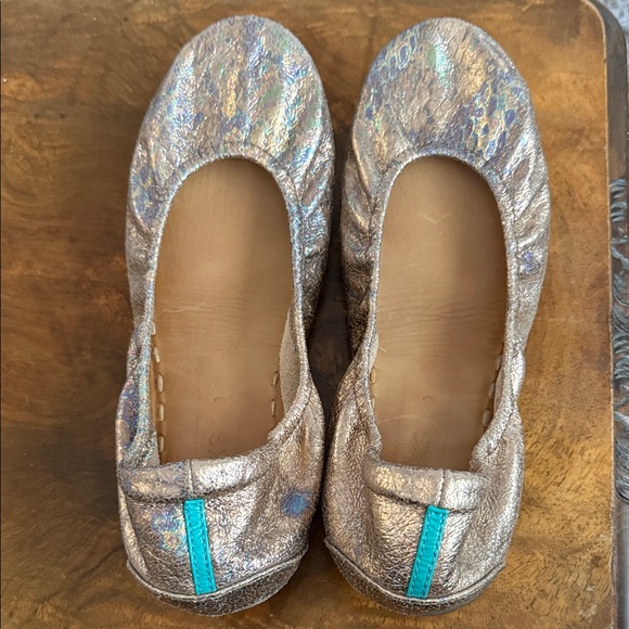 Love struck Ballet Flats with Blue Accent - Picture 2 of 6